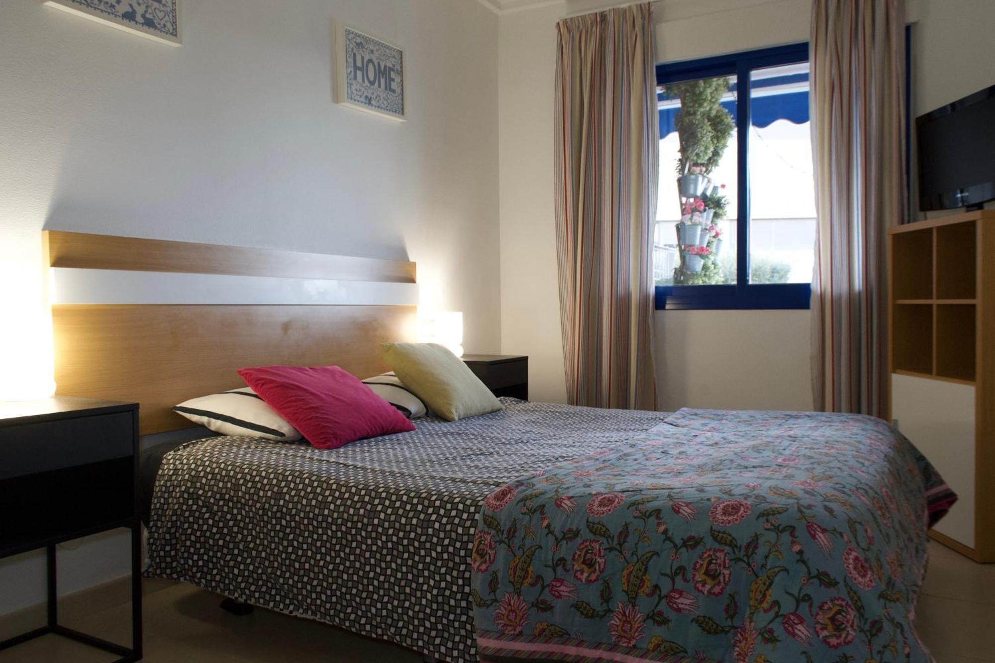 Alicante Apartments Экстерьер фото